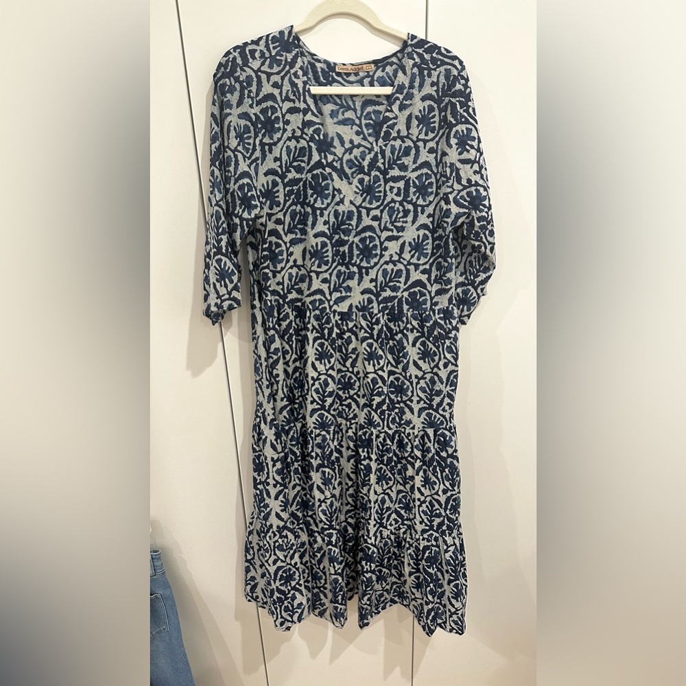 DRESS ADDICT 3/4 sleeve tiered midi dress